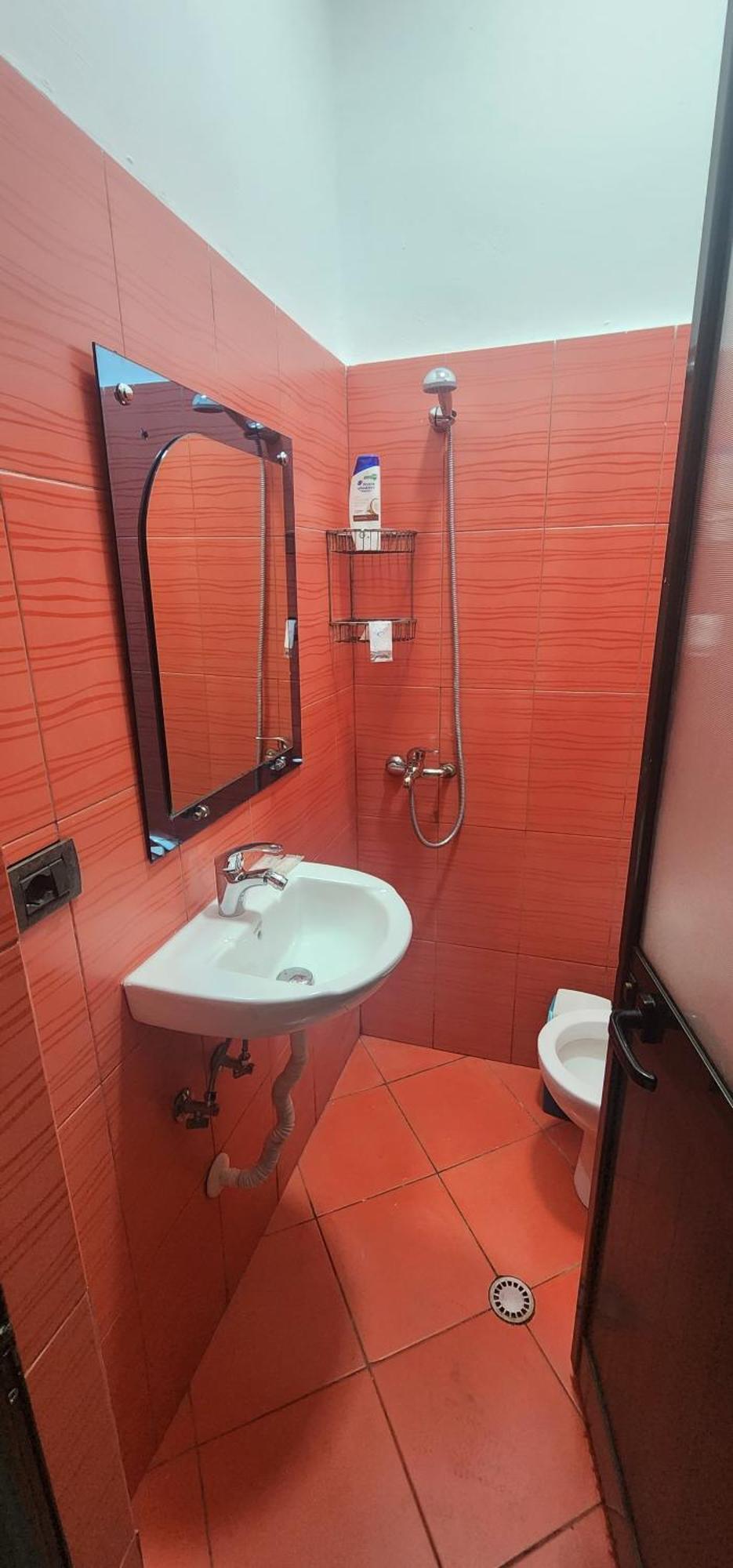 Hotel La Villa Тирана Экстерьер фото