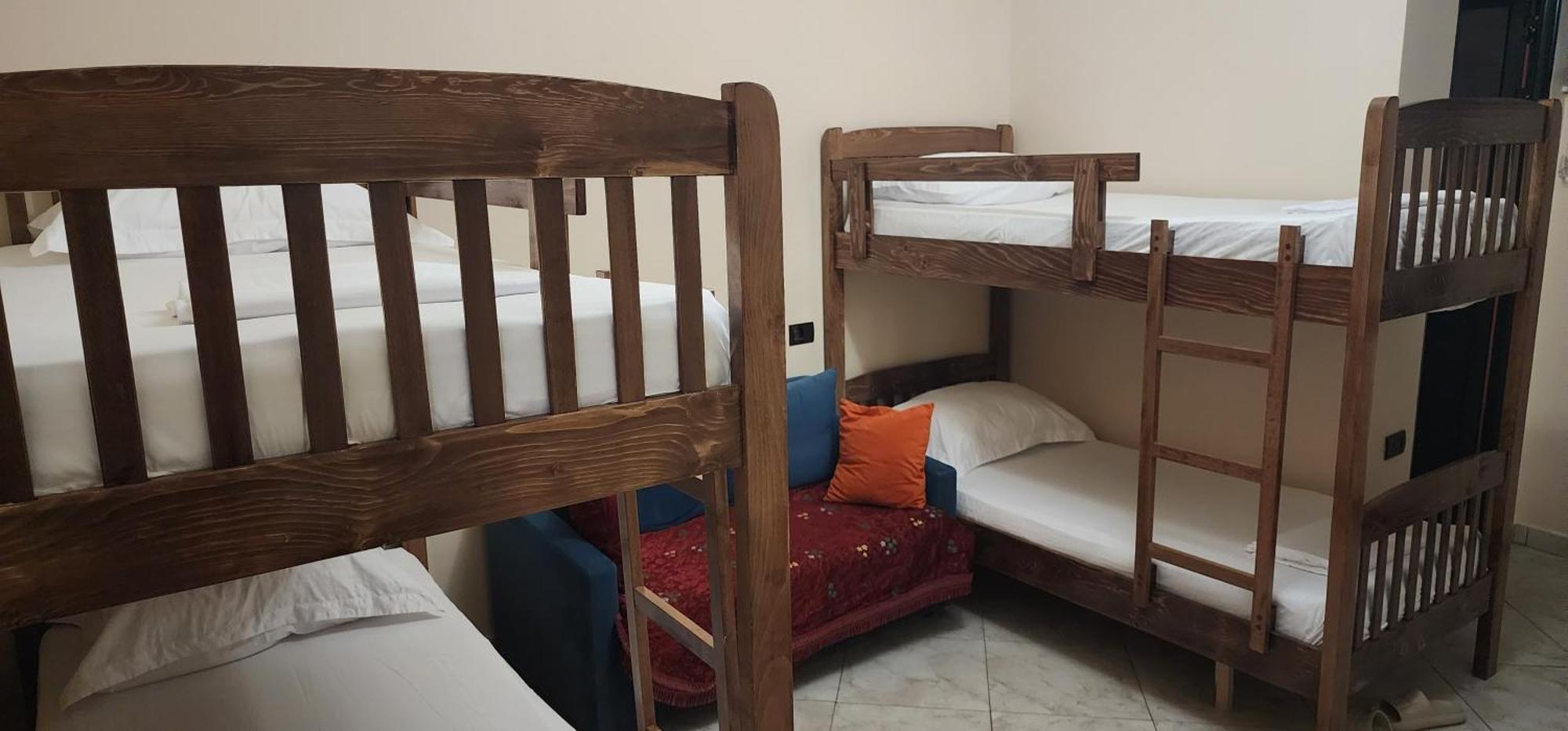 Hotel La Villa Тирана Экстерьер фото